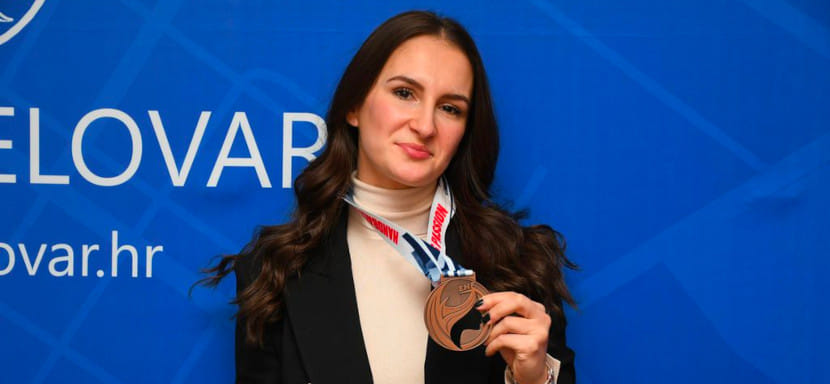 ЧМ-2021. Травмопад продолжается: правая крайняя сборной Хорватии Йосипа Мамич серьезно повредила ногу в конце матча с парагвайками (ВИДЕО)