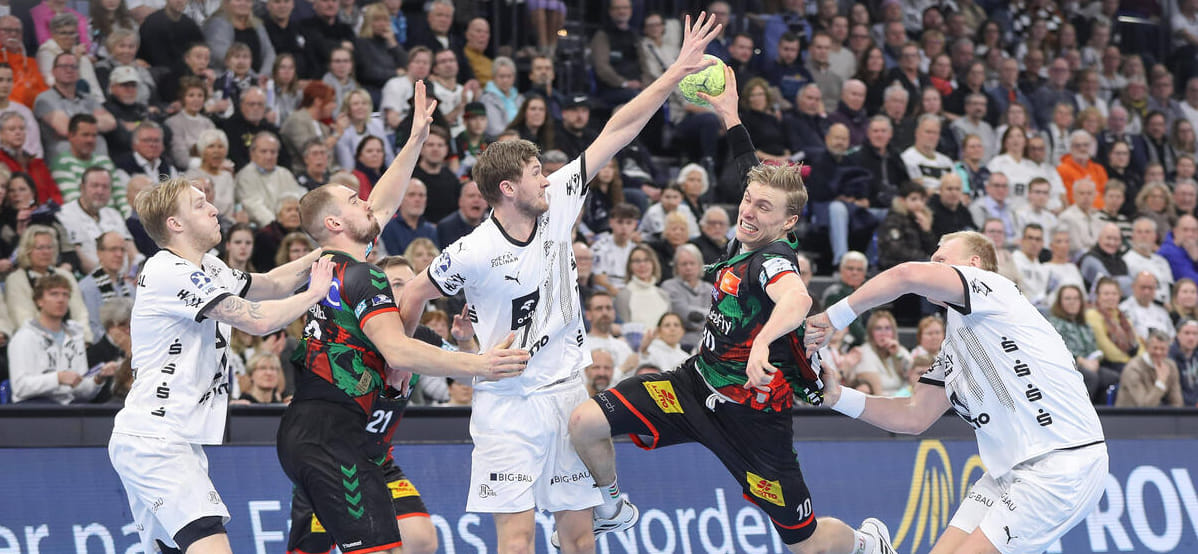 "Зебры" сильнее чемпиона, катастрофа команды Горпишина и Орлова и победный дебют Пайовича