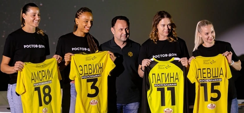 Президент "Ростов-Дона" Юрий Овчинников: "По Анне Вяхиревой вопрос пока открыт. Не исключено, она выйдет на площадку в этом сезоне"