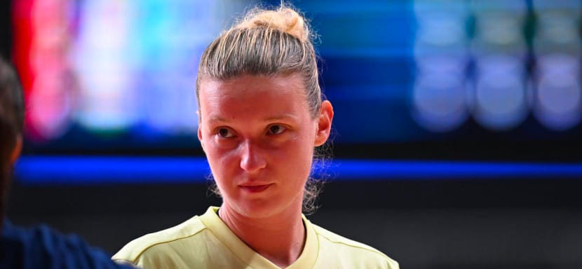 Франция. Олимпийская чемпионка и победительница Лиги чемпионов Амандин Лейно, защищающая ворота "Дьера", объявила о завершении карьеры