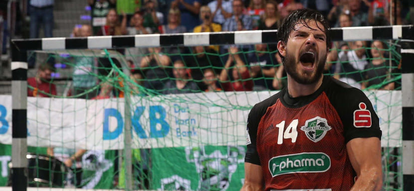 Интересная судьба звезды бундеслиги: родился в Ташкенте, пробовался в России, играл за Германию