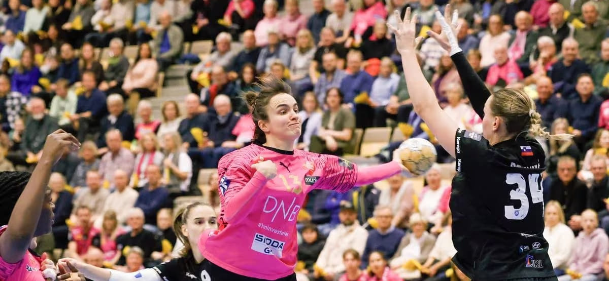 Лига чемпионов. Вяхирева обыграла Дмитриеву, "Оденсе" — главный грубиян, "Дьёр" — неоспоримый лидер