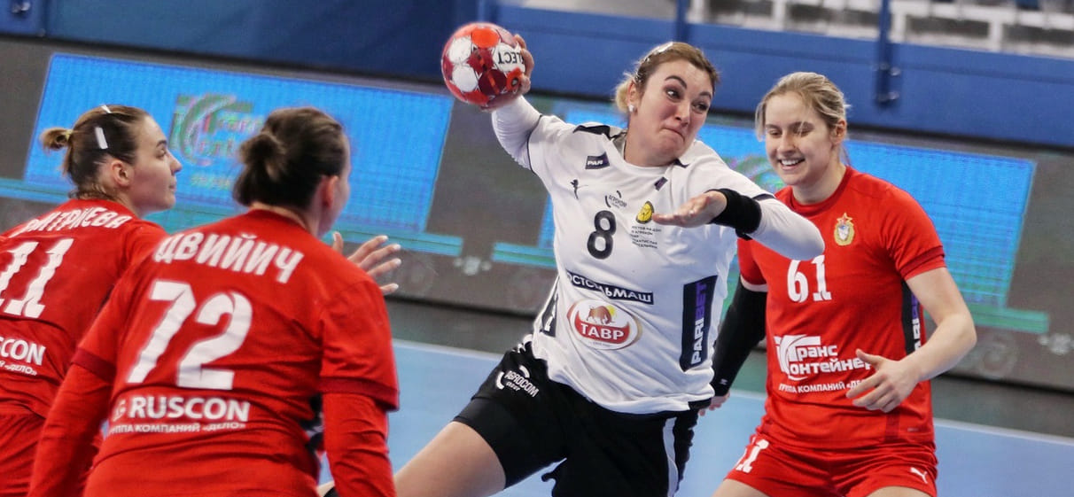 Кубок России. Сегодня в Краснодаре определится обладатель трофея и те, кому достанутся утешительные награды. Известны составы команд