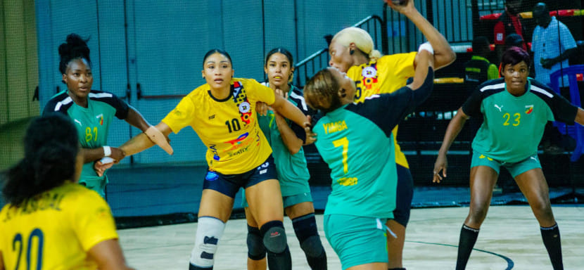 Африканская олимпийская квалификация. Сборная Анголы разгромила команду Конго. Камерунки обыграли сенегалок, забросив всего 17 мячей