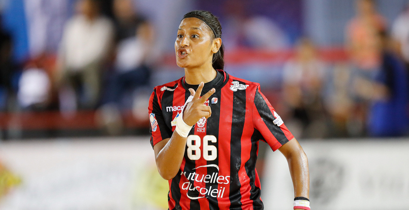 Франция. Разыгрывающая Эсан Абдельмалек продлила контракт с "Ниццей"