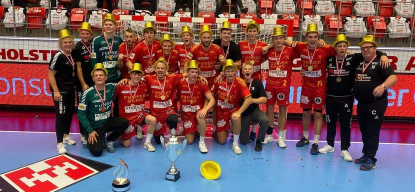 Дания. "Гудме" стал победителем мужского Кубка страны. В решающем матче обыгран "Хольстебро"