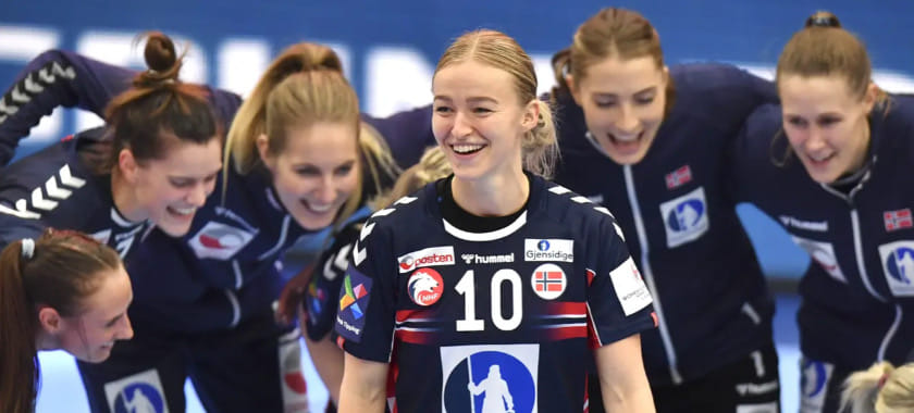 Лига чемпионов. 10 чемпионок мира-2021 из 16 примут участие в "финале четырёх". Норвегия делегировала в полуфиналы больше всего гандболисток