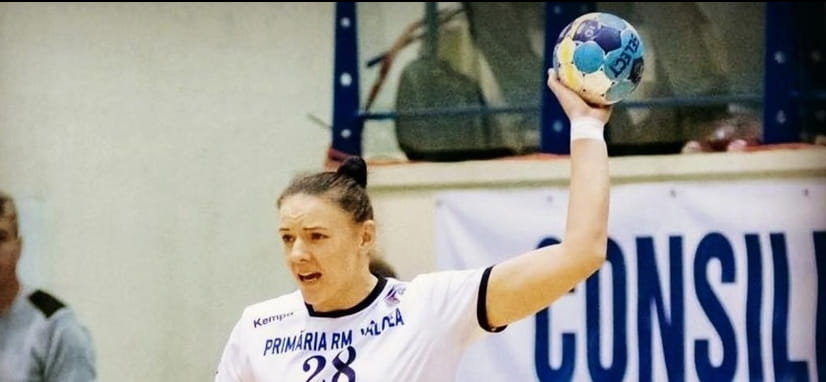 Румыния. "Глория Бузэу" Василевской и Ильиной обыграла "Рапид" и лидирует в чемпионате. "Бухарест" без Судаковой одержал первую победу в турнире