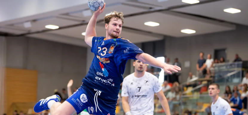 Итальянский "Сассари" обыграл в гостях турецкий "Спор Тото" в первом матче 1/64 финала мужского Кубка ЕГФ. Ответная встреча — 14 сентября