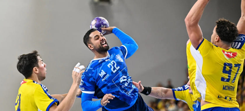 "Висла" на своей площадке в серии пенальти оказалась сильнее "Кельце" в центральном матче второго круга чемпионата Польши