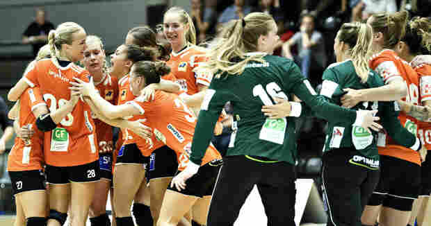 Женский Кубок ЕГФ. Стартовал второй отборочный раунд. "Оденсе" в формально гостевом матче крупно обыграл "Славию"