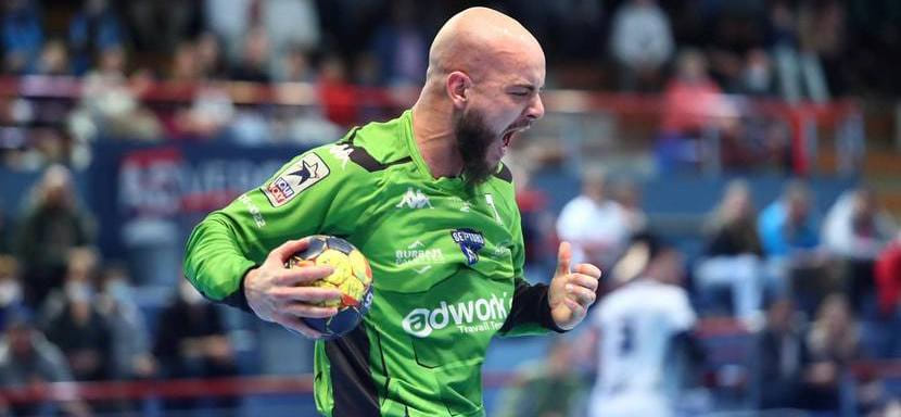 Вратарь французского "Сарана" Николя Готье продолжит карьеру в финском "Кокс" и будет конкурентом россиян Шицко и Холмова