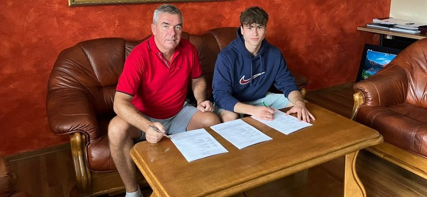 Словакия. "Татран" россиян Царапкина и Касаткина заключил контракт с 16-летним воспитанником Дамианом Миталем