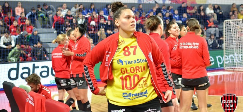 Румыния. Голкипер сборной Бразилии Рената Арруда продлила контракт с "Глорией Бистрицей" ещё на год