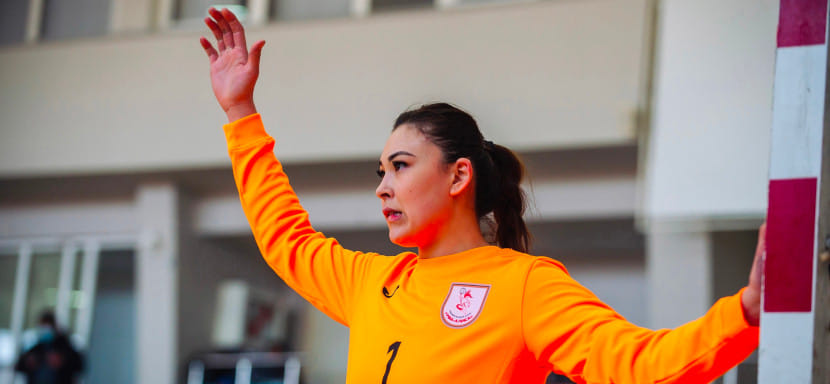 Межсезонье. АГУ-"Адыиф". Регина Якупова: "Если Уфа с нами не рассчитается, пойдём в суд"