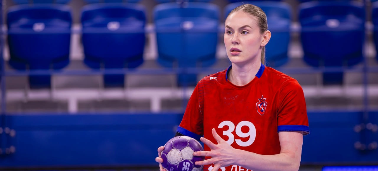 Антонина Санталова: "Михайличенко набирает форму. Она принесёт ЦСКА пользу и в атаке, и в обороне"