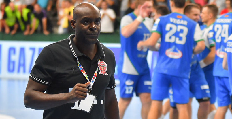 Лига чемпионов. Давид Давис: "Кто сказал, что в "Веспреме" кризис? Сейчас только начало сезона. Мы строим новую команду"