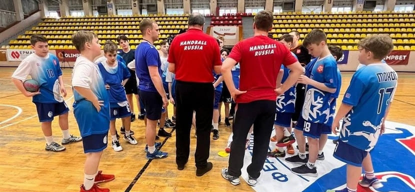 Россия. В Чехове под эгидой ФГР прошли курсы повышения квалификации с участием 34 тренеров из разных регионов страны