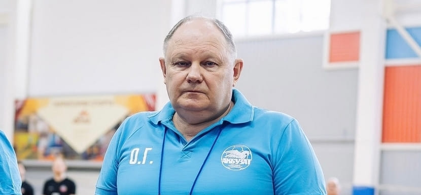 Олег Сапунков: "Очень хотелось бы играть в Суперлиге, чтобы сохранить мужской гандбол на должном уровне в Башкортостане"