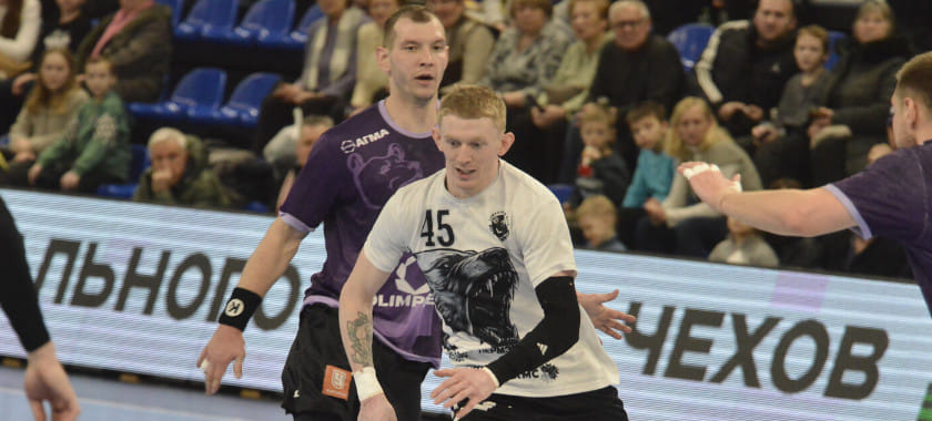 Павленко сейвом за мгновение до сирены спас "Чеховских медведей" в "медвежьем дерби" и вывел команду в "финал четырёх" Кубка России