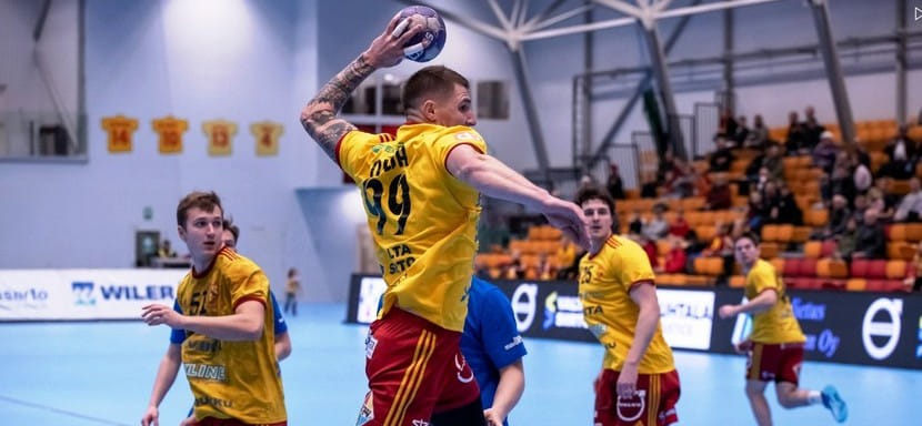 Павел Дуда: "Из-за финансовых проблем у "Кокс" намечается расставание с легионерами. Со мной ведёт переговоры БК-46"