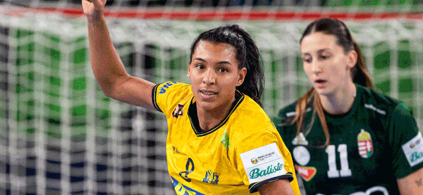 Швеция. 32-летняя левая полусредняя национальной сборной и "Кристиансанда" Ямина Робертс признана гандболисткой года во второй раз подряд