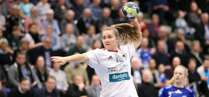 Дания. Правая крайняя Анне Толструп сменила "Аякс" на "Копенгаген"