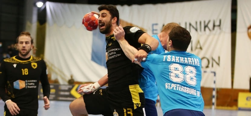 Кубок ЕГФ. "Нева" сегодня сыграет ответный матч 1/4 финала с греческим АЕКом. В составах команд изменений не произошло