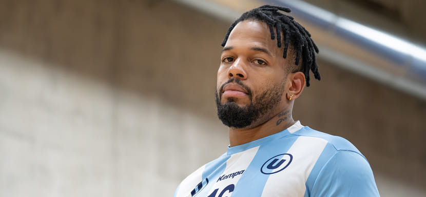 Франция. Кубинский вратарь Алехандро Ромеро на правах "медицинского джокера" пополнил состав "Ренна"