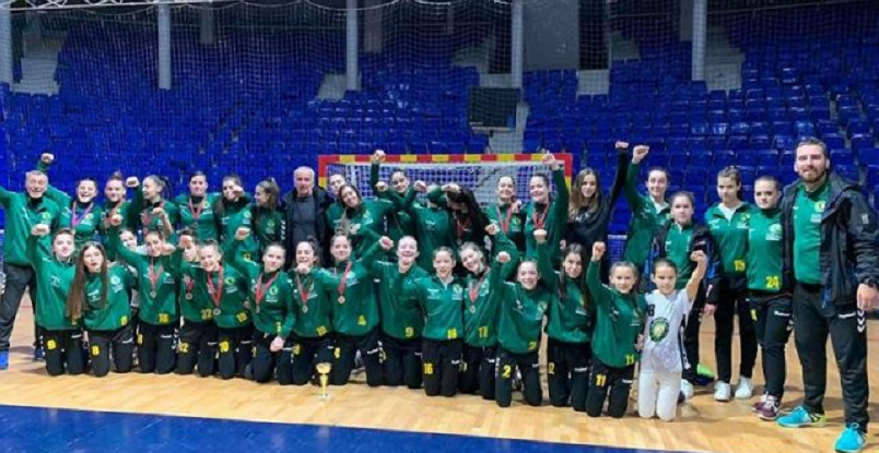 Черногория. В клубе второго дивизиона "Требьеша" выступают 12 пар сестер. Чем не основание для попадания в Книгу Гиннесса?