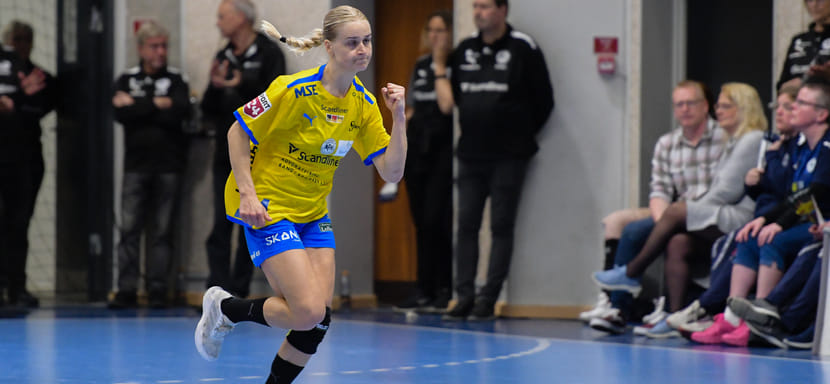 Дания. 28-летняя правая крайняя Софи Ольсен после этого сезона расстанется с "Нюкёбингом"