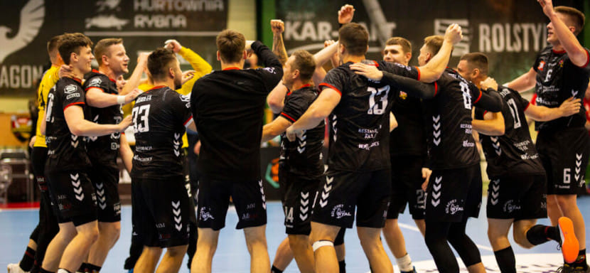 Польша. 13 мячей Артёма Королька помогли "Кельце" обыграть "Легионово", "Хробры" Отрезова уступили "Гвардии" и ещё два результата