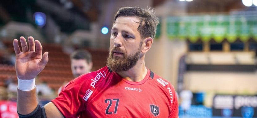 Франция. Латвийский линейный "Лиможа" Ингарс Дуде пропустит около месяца из-за проблем с коленом