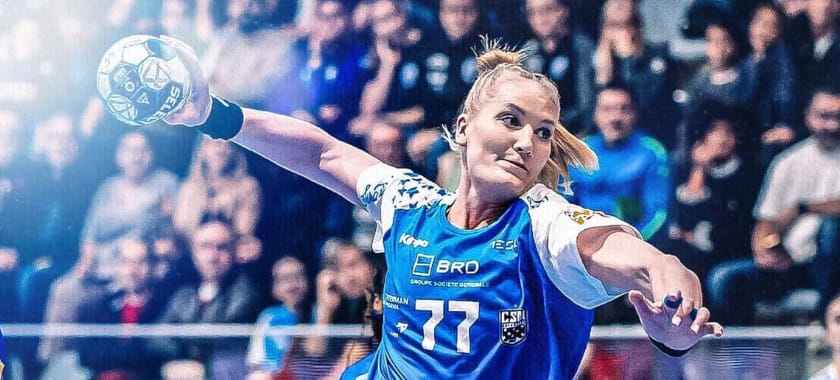 "Бухарест" без Валерии Масловой дома оказался сильнее "Короны" и оторвался от второго места на четыре очка