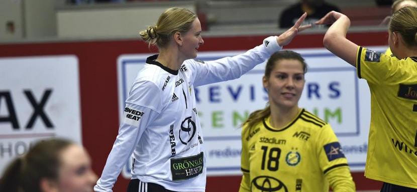 Лига чемпионов. Вратарь "Севехофа" Юханна Бундсен уже в третий раз подряд становится автором лучшего сейва тура (ВИДЕО)