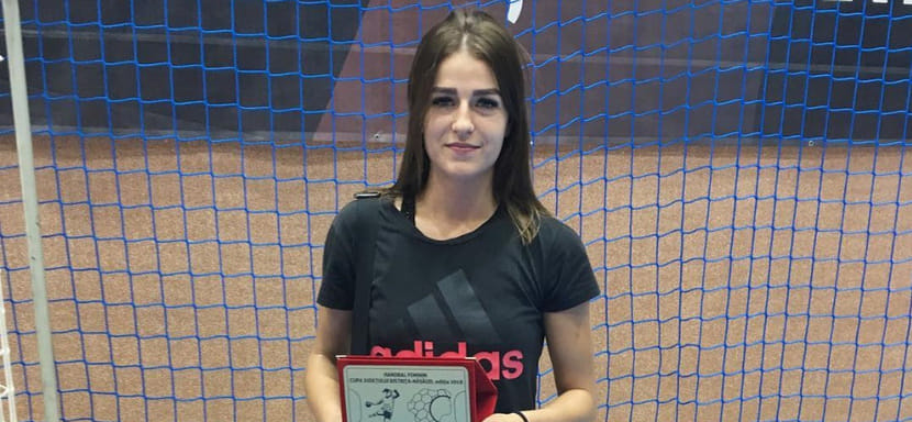 Украина. Капитан "Карпат" Яна Готра установила абсолютный рекорд чемпионатов страны, забросив в матче со сборной Киева 23 мяча