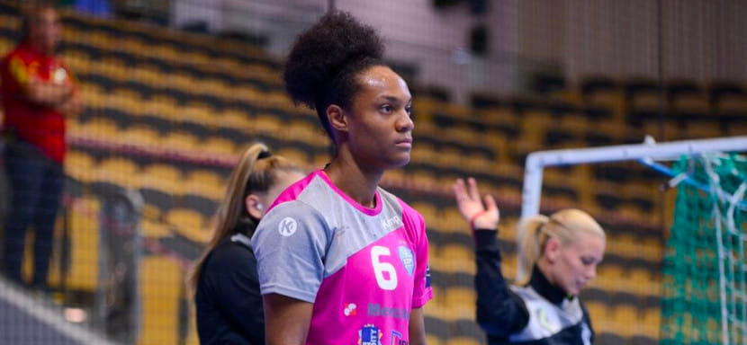 Delo Лига чемпионов. "Мне сейчас лучше, нужно немного отдохнуть". Осеан Серсьен-Юголен отправилась из больницы домой