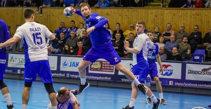 Трансферный слух. Российский левый полусредний "Татабаньи" Виталий Комогоров может продолжить карьеру в румынской "Констанце"