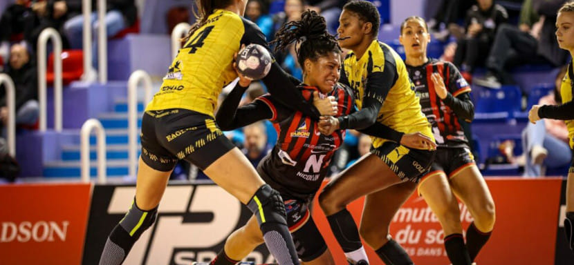 Франция. Линейная "Ниццы" Анн-Эмманюэль Огюстен этим летом вернётся в состав "Меца", который покинула по окончании сезона-2021/22