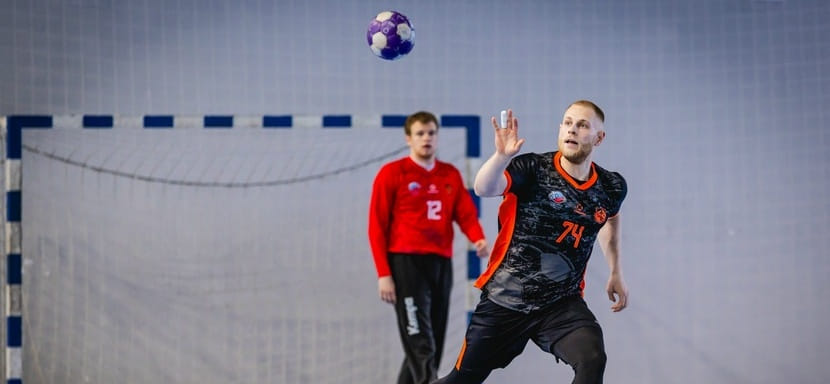 22-летний левый полусредний Арсений Перунов покинул ряды московских "академиков"
