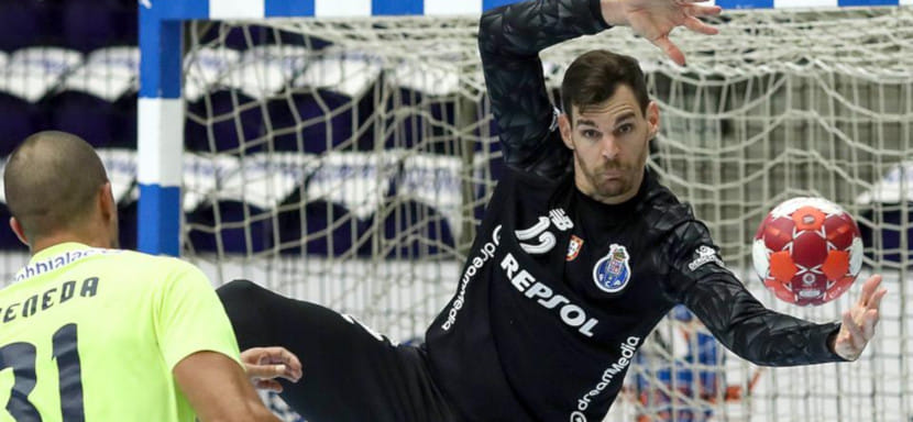 Венгрия. Голкипер "Веспрема" Мартон Секей закончил аренду в "Порту": "Не знаю, куда идти дальше"