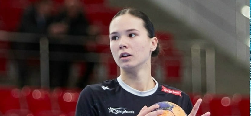 Правая полусредняя из системы "Астраханочки" Мария Зайцева проходит восстановление после разрыва "крестов"