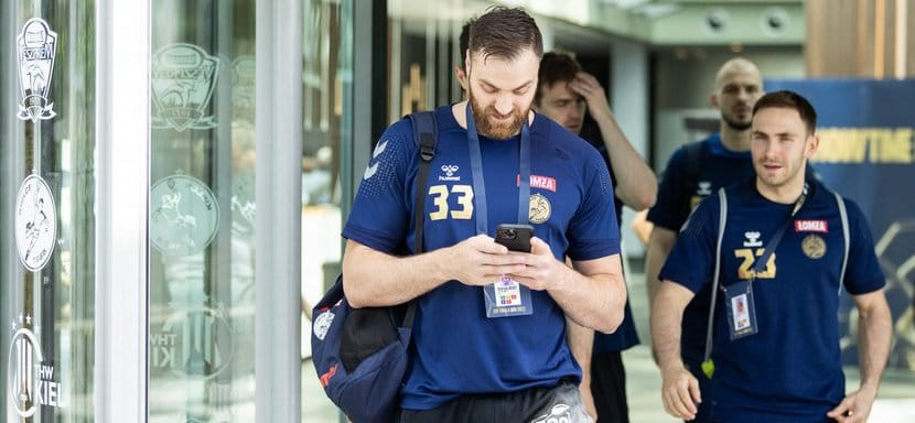 Польша. Алекс Дуйшебаев и Андреас Вольфф не полетели с "Кельце" на товарищеский турнир в Венгрию