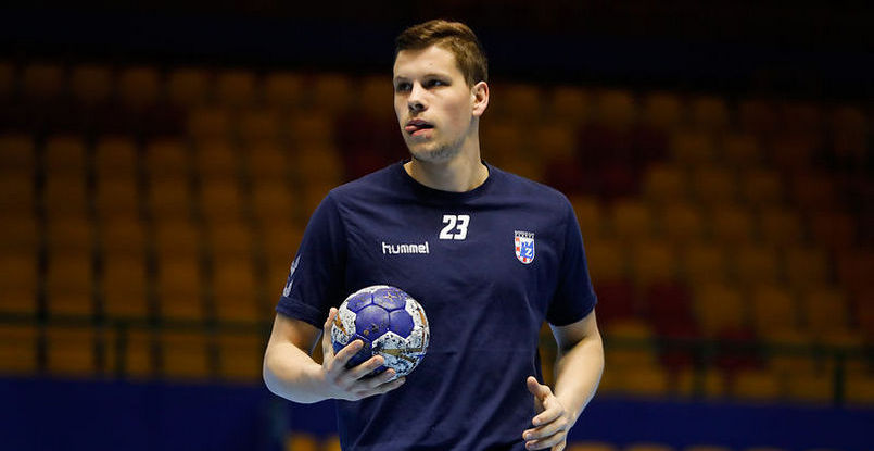 24rakomet.mk: разыгрывающий "Еурофарма Пелистера" Ловро Йотич продолжит карьеру в португальской "Бенфике"