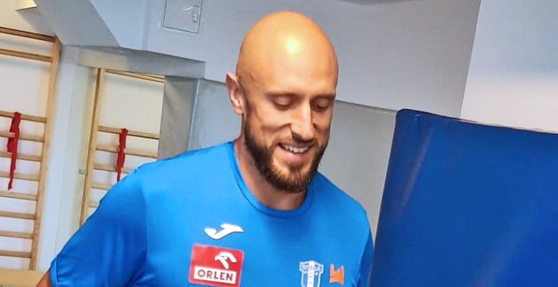 Президент "Вислы": "Конечно, трансфер подвержен определенному риску. Но обследование показало, что Игропуло полностью здоров"