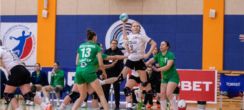 Olimpbet Суперлига. Разгром на глазах детей. "Ростов-Дон" и АГУ-"Адыиф" закрыли год в столице Адыгеи