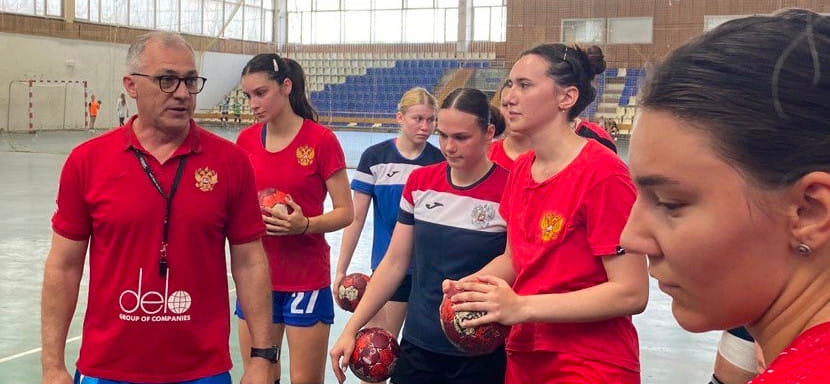 Алексей Гумянов: "Провели вечера патриотической песни. Высоцкий и Цой — обязательный репертуар"