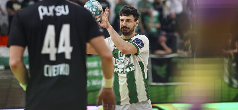 Венгрия. "Ференцварош" у себя дома разгромил "Комло" в единственном матче мужского чемпионата