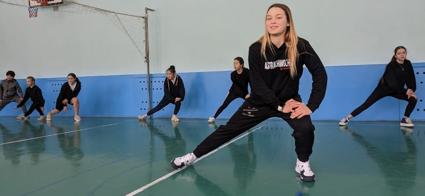 Россия. "Астраханочка" продолжает марафон гандбольных олимпийских уроков в области