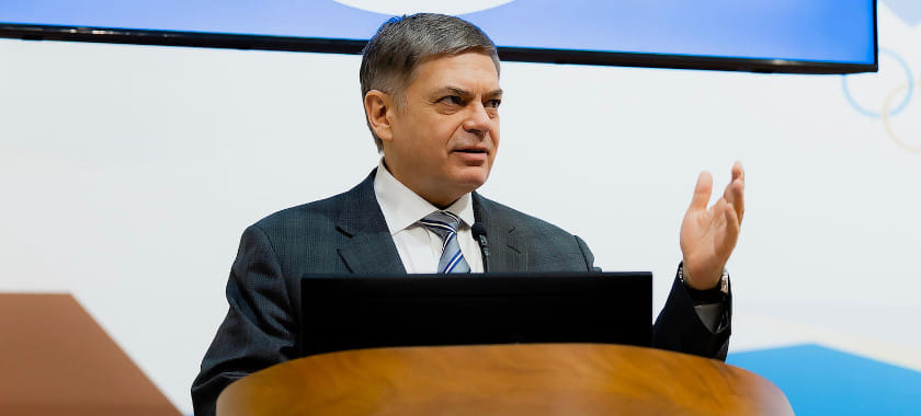 Сергей Шишкарёв: "Не скрою, многие ведущие игроки хотят поехать в Европу даже не за большие зарплаты, а поиграть в Лиге чемпионов"